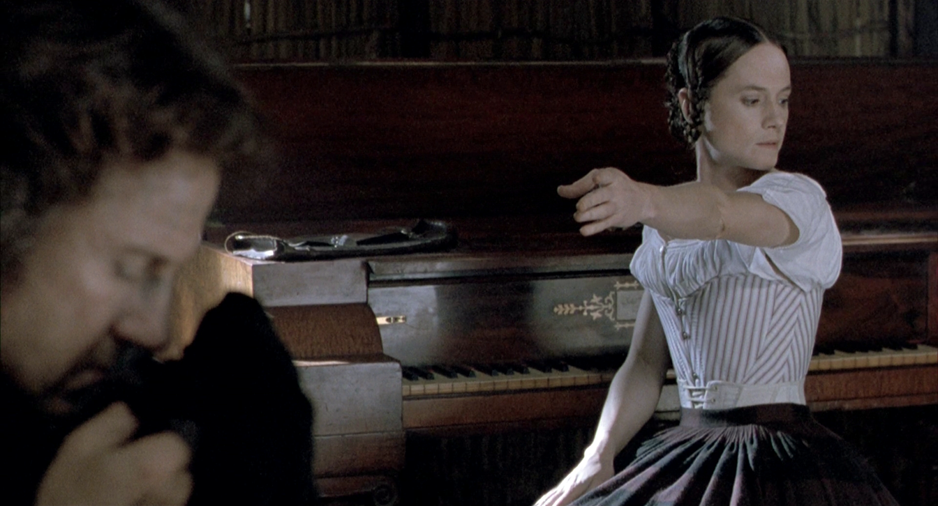 Пианино the piano.